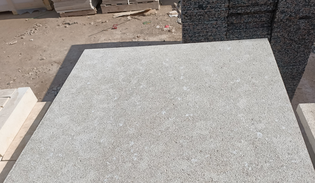 عينة تريستا رمادي